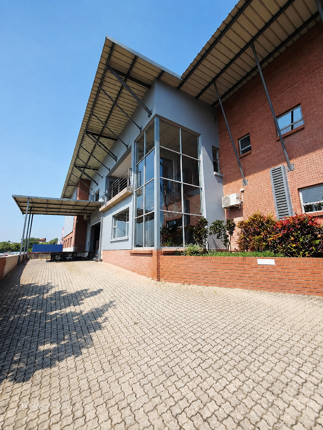 Fasteners - Lowveld Retail - view 1