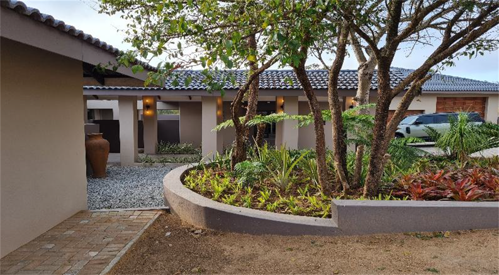 House Wagner - The Rest and Shandon Estates - view 4