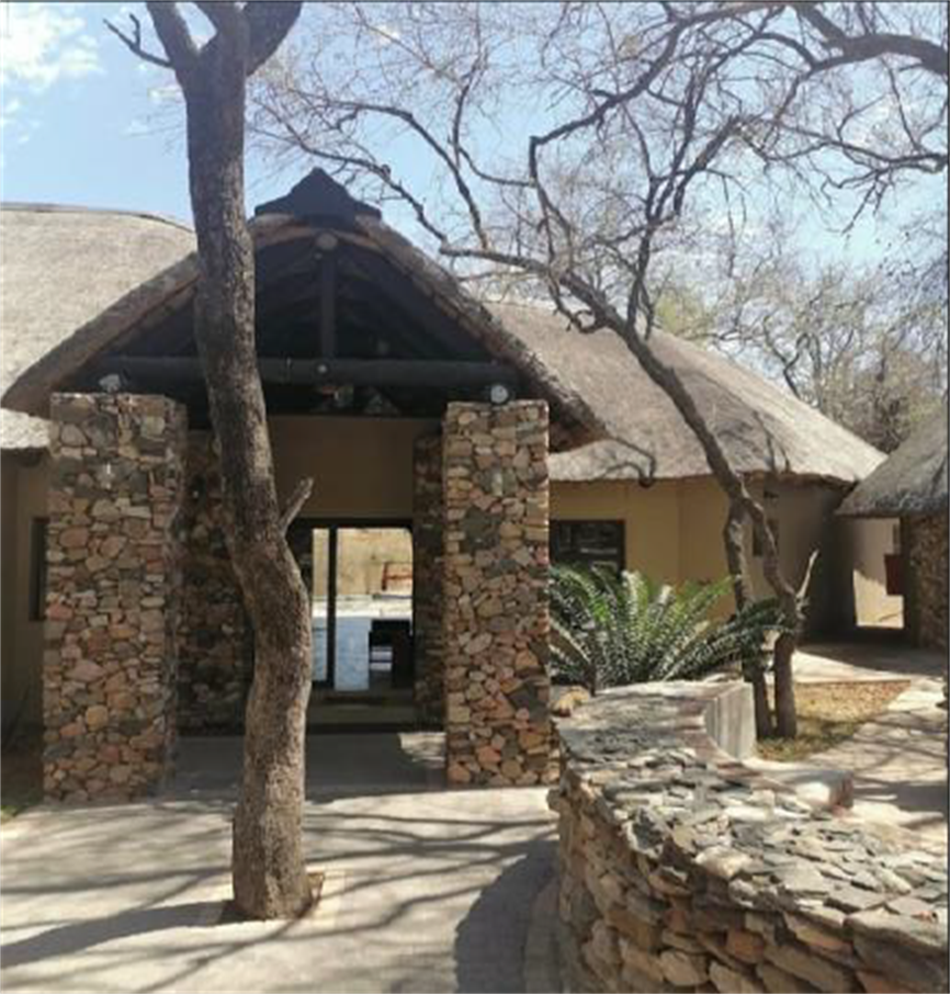 Selwana Lodge - Gravelot - view 2